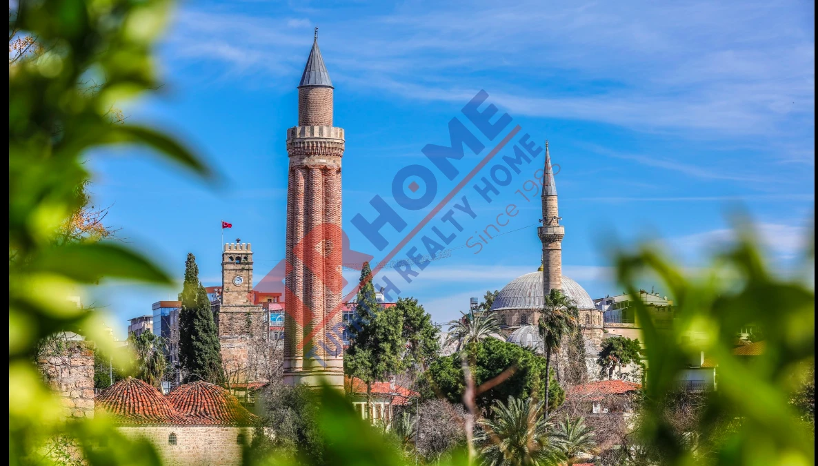 Tarihi Kaleiçinde Tescilli Arsa+ 300m², Butik Otel /Konut /Yatırım Fırsatı